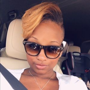 Meet your Posher, Ashley